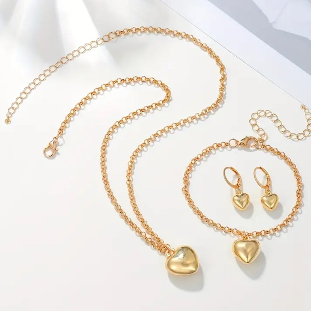 Gold Heart Pendant Necklace, Bracelet & Earring Set